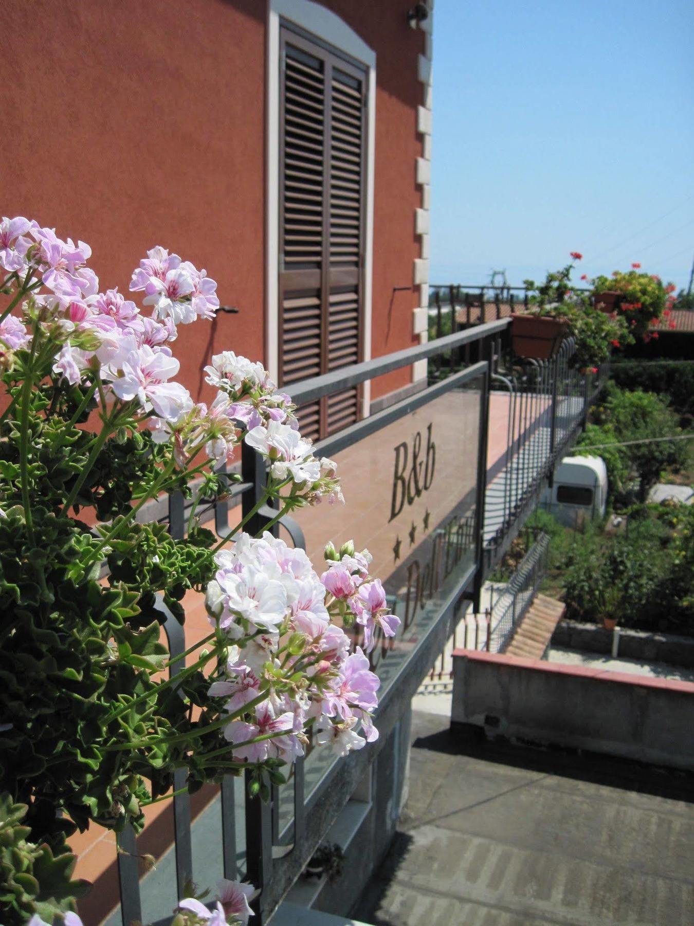 Anthea Dell' Etna Bed & Breakfast Santa Venerina Luaran gambar