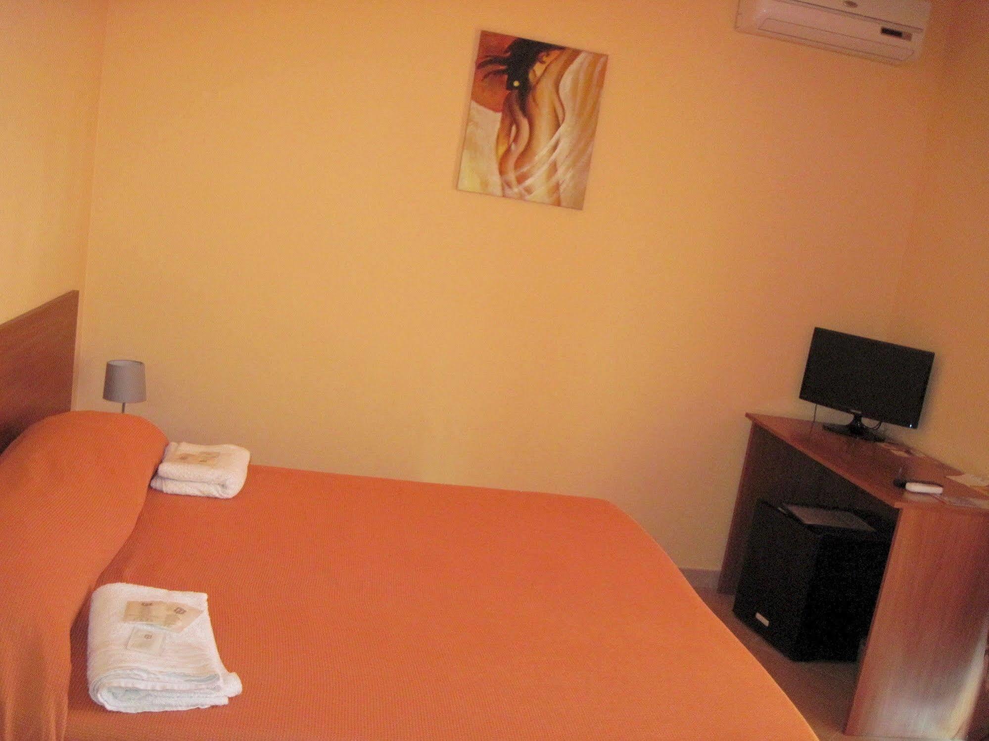 Anthea Dell' Etna Bed & Breakfast Santa Venerina Luaran gambar